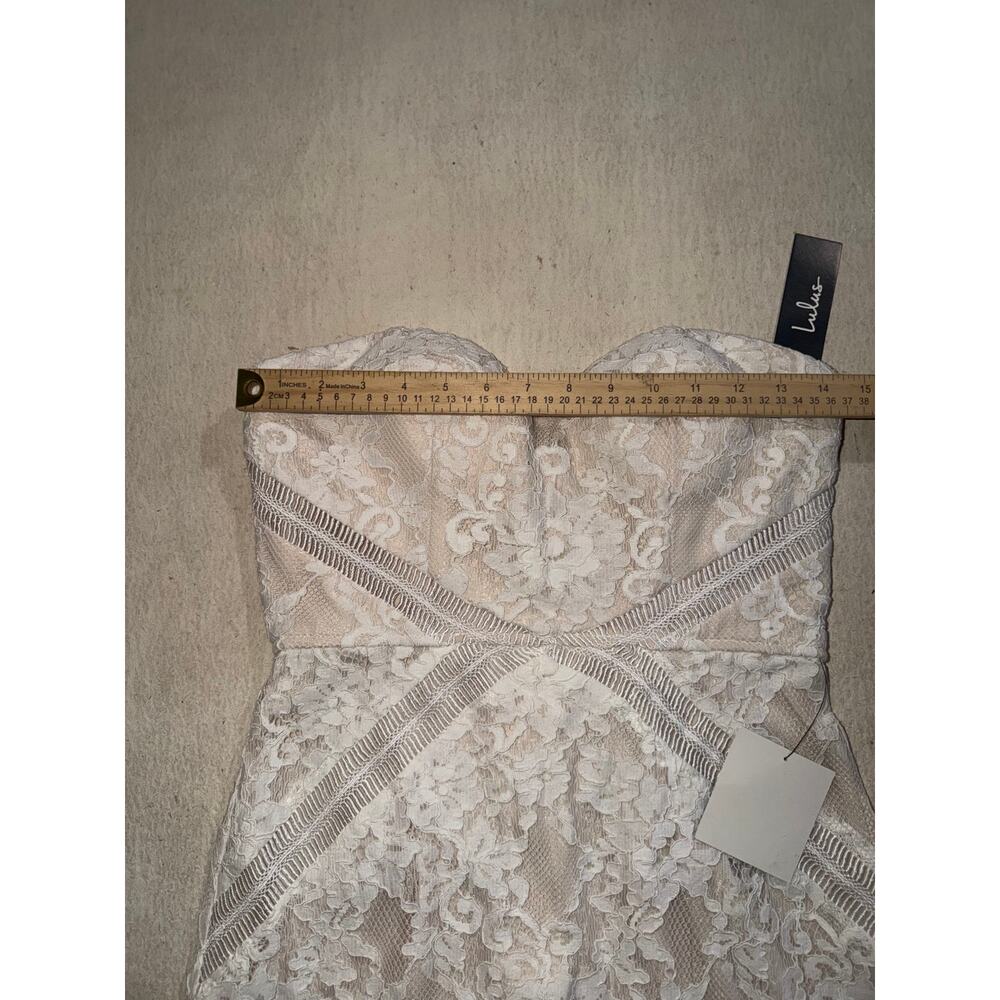 Lulus women’s NWOT white lace strapless mini dress - Picture 5 of 15